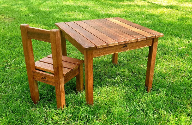 Outdoor Childrens table and chair set - Table and 4 Chairs Carousel 2
