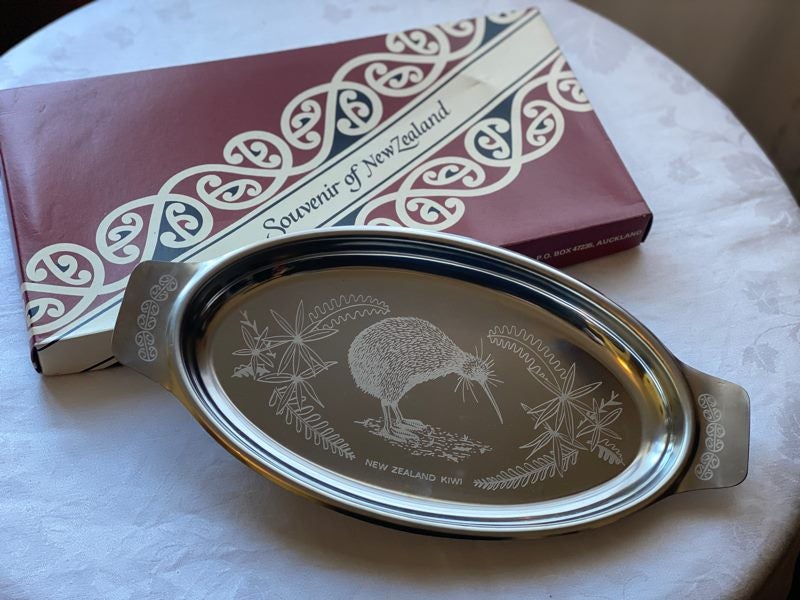 PAIR OF RETRO/ VINTAGE/ COLLECTABLE ~ STAINLESS STEEL ENGRAVED KIWIANA TRAYS Carousel 1