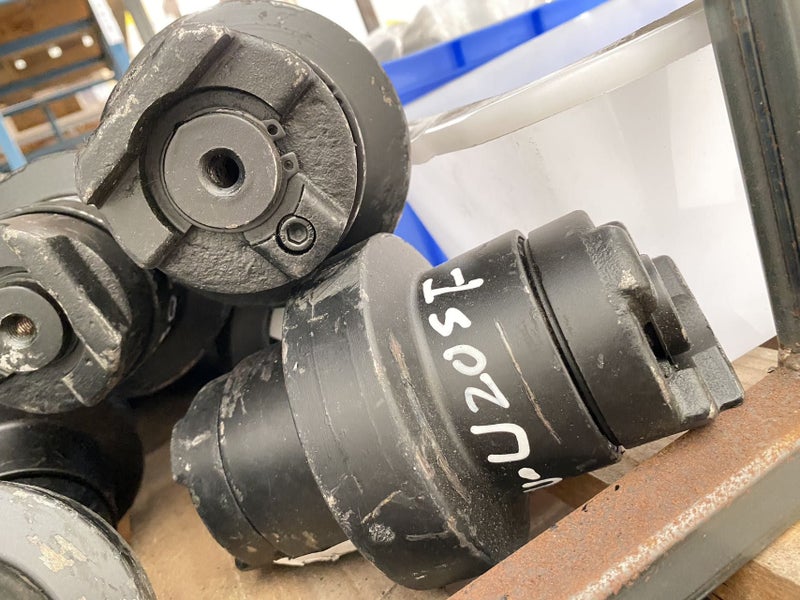 Track Roller for Kubota U20 KX36-2 KX41-2 KX41-2S single flenge part no: 1207028 Carousel 1