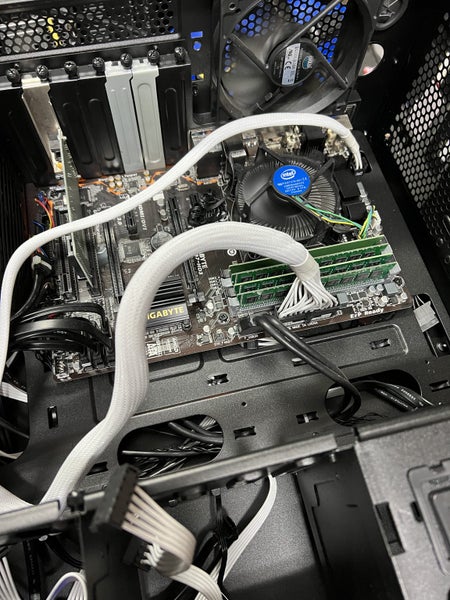 Cooler Master Gaming PC Core i7 16GB Memory 512GB SSD 2GB Graphics Carousel 4