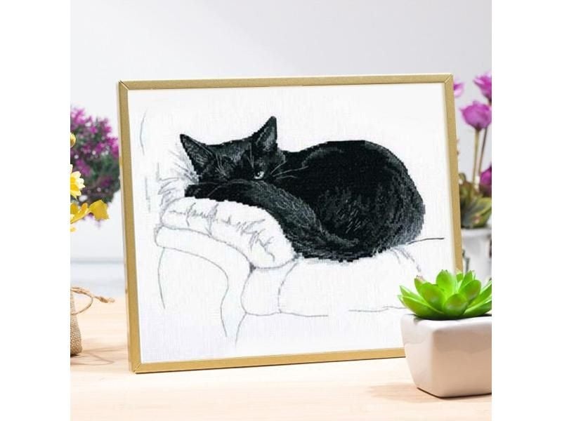 Black Cat On The Sofa Cross Stitch Package Animal 18ct 14ct 11ct Cloth Cotton Carousel 1