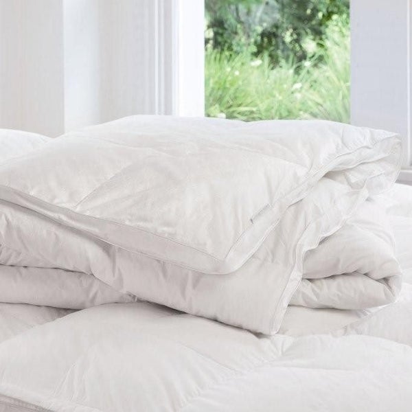 Double bed Deluxe Dream Quilt by Sheridan Carousel 1