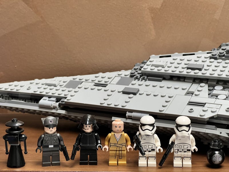Lego 75190 Star Wars ~ First Order Star Destroyer *Completed* Carousel 1