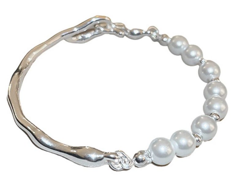 Irregular Pearls Design Bracelet White Gold Plated Bracelet Carousel 1