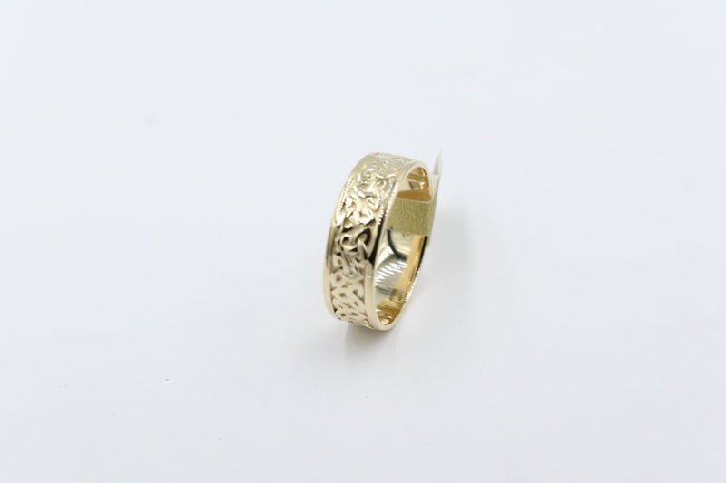 9ct Gold Trinity Knot Ring 7mm Carousel 2