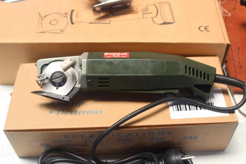 ROUND KNIFE CUTTER Carousel 1