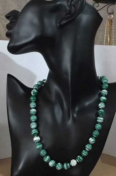 White and Green Malachite Bead Necklace Carousel 5
