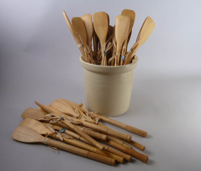 Bee Kind Finisher's Formula for Woodturning and Craftworks Carousel 5