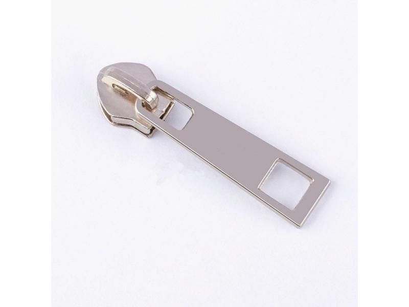 Zip Zippers Carousel 1