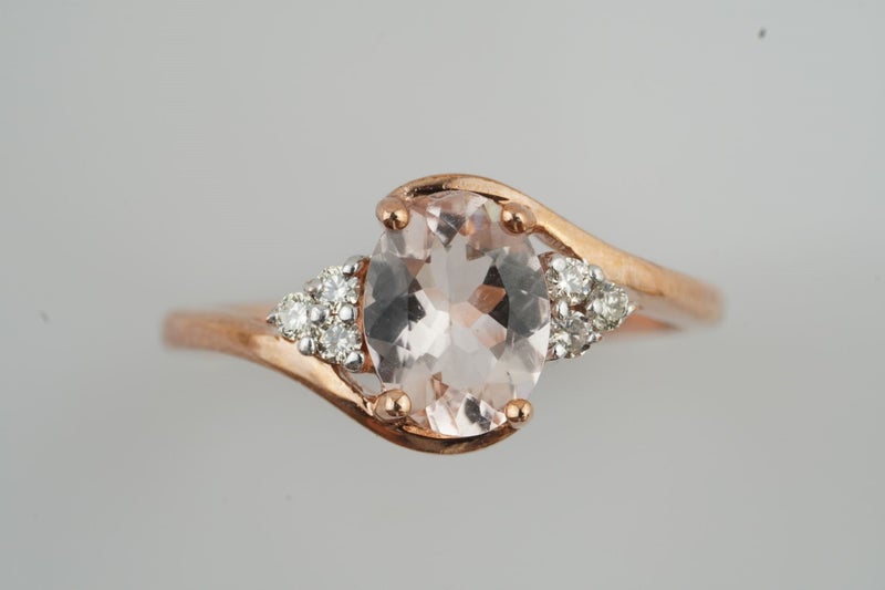 SUBERB Pretty In Pink Morganite & Diamond in 9ct Rose Ring Carousel 2