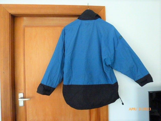 Winter Jacket age 10-12 Carousel 4