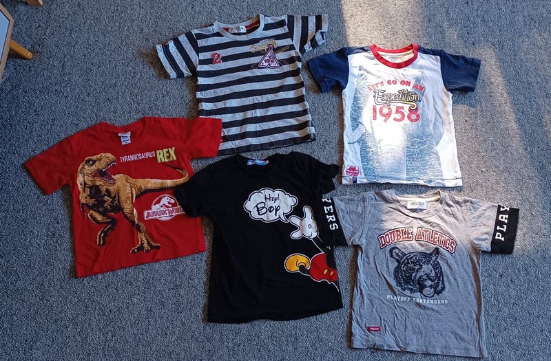 Boys T-shirts size 6 Carousel 1