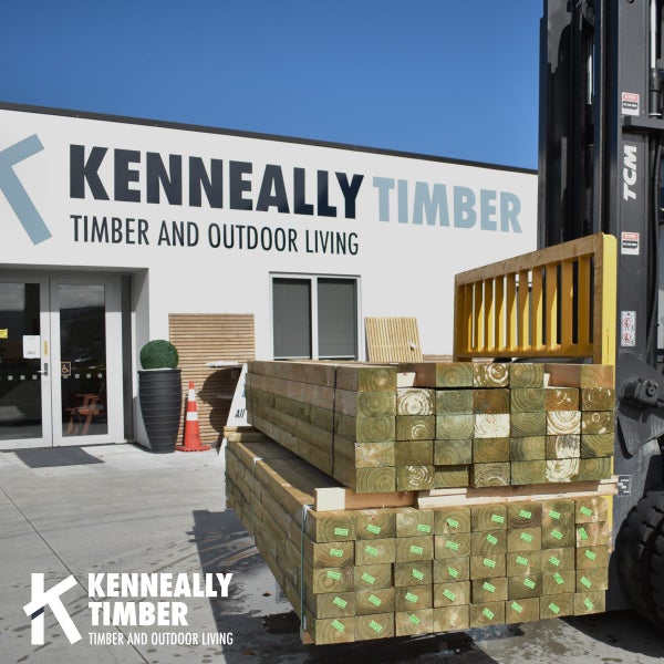 125x75mm H4 Fence Post 3.0m Carousel 1