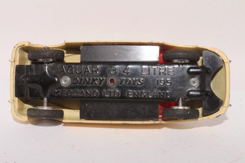 Dinky Toy - One of Many I'm Listing - 195 Jaguar 3.4 Litre Saloon Carousel 7
