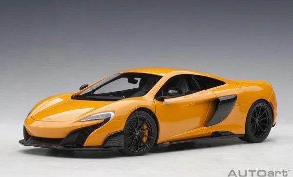 Auto Art 1/18 76048 McLaren 675LT (McLaren Orange) Carousel 1
