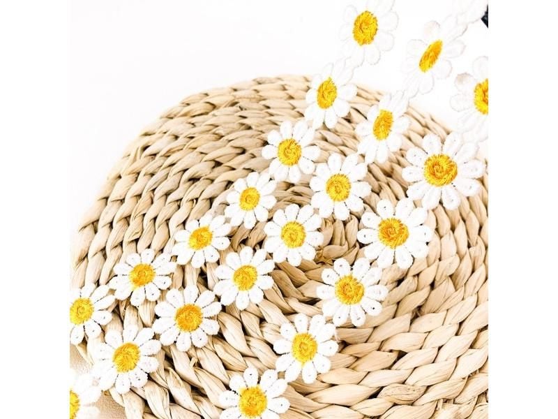 2yard Daisy Lace Trim High Quality Flower Fabric Embroidery Patchwork Ribbon Carousel 1