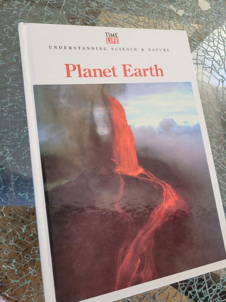Planet Earth, Hard Cover, Science & Nature, As new Carousel 1