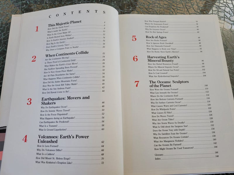 Planet Earth, Hard Cover, Science & Nature, As new Carousel 2
