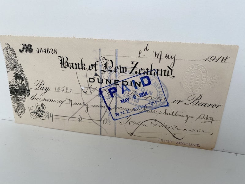 OLD BANKING MEMORABILIA: Bank cheque issued by BNZ Bank, Dunedin 1914 Carousel 2