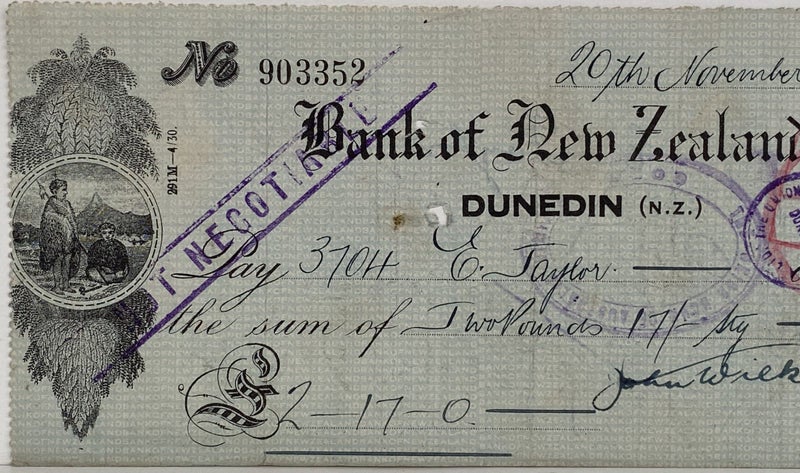 OLD BANKING MEMORABILIA: Bank cheque issued by BNZ Bank, Dunedin 1930 Carousel 1