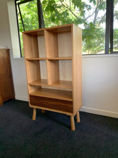 FREE SHIPPING ! Brand New Book shelves Carousel 2