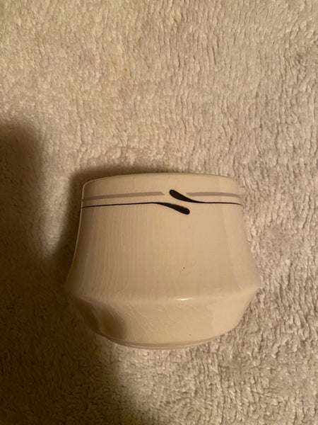 Contemporary Ceramics Sugar Bowl "Quicksilver" D570 by Crown Lynn Carousel 2