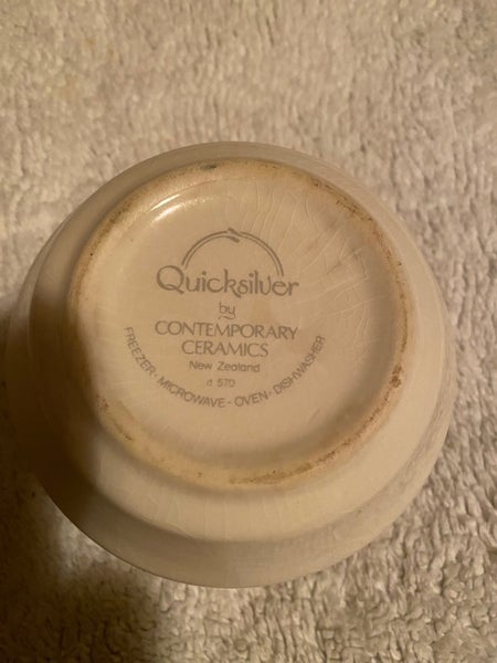 Contemporary Ceramics Sugar Bowl "Quicksilver" D570 by Crown Lynn Carousel 4