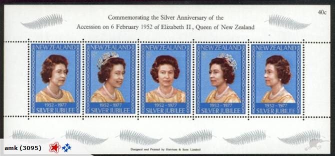 1137. NZ - 1977 QEII Silver Jubilee Minisheet - UHM Carousel 1