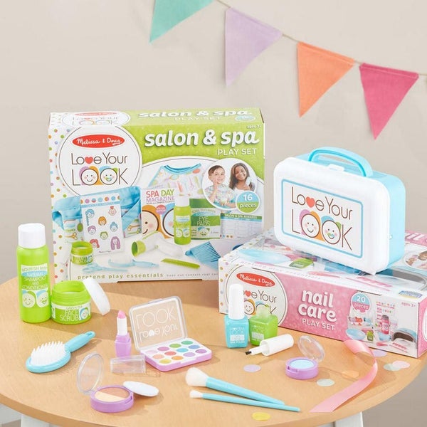 Melissa and Doug Love Your Look - Salon& Spa Play Set Carousel 4