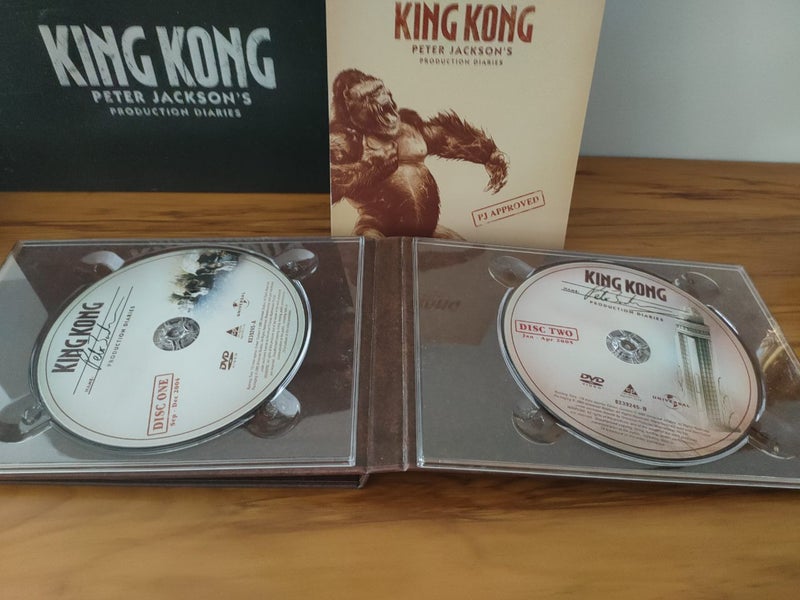Collectable King Kong - Peter Jackson production diaries Carousel 2