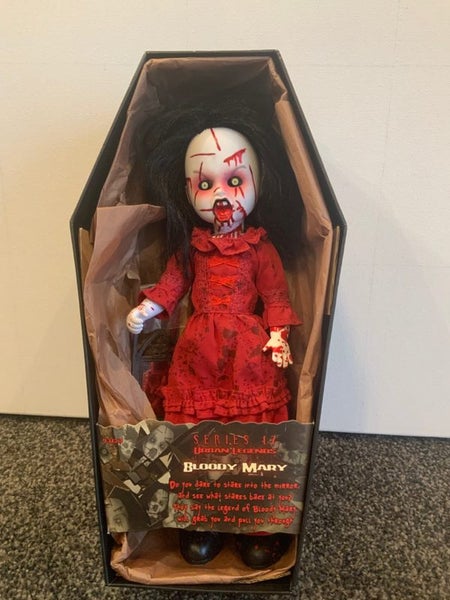 Living dead dolls - Bloody Mary Carousel 1