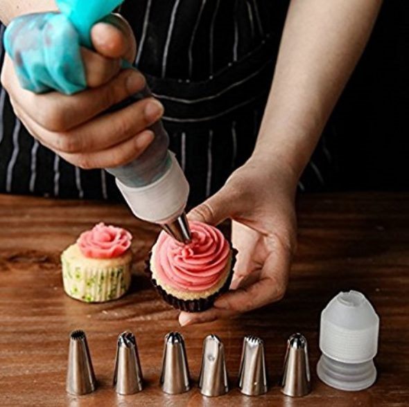 8pc Cake icing piping set Carousel 2