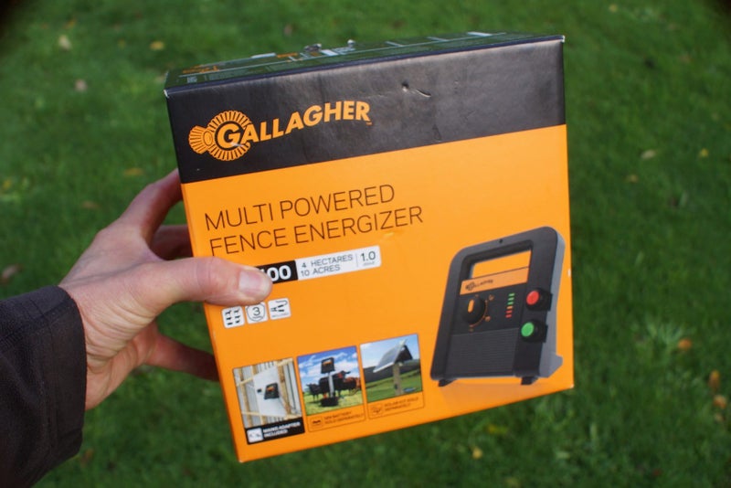 Gallagher MBS100 Mains Electric Fence Unit. Solar & Battery Carousel 2
