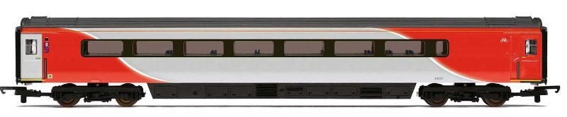 Hornby - LNER Mk3 TGS Coach B Carousel 1