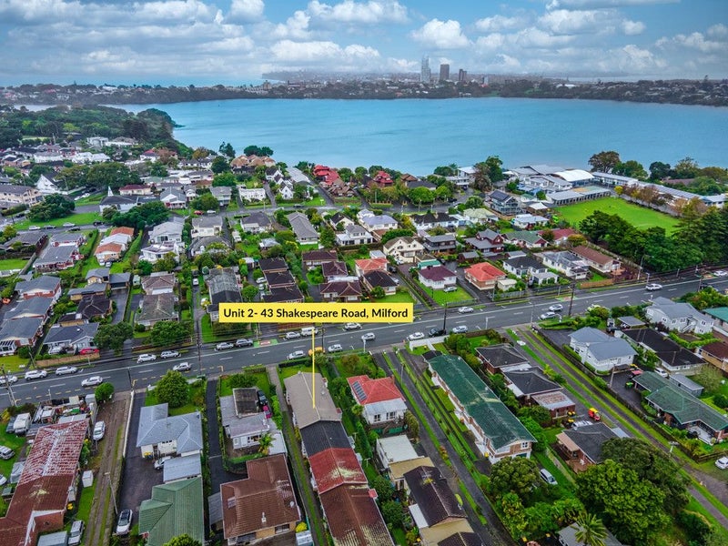 2/43 Shakespeare Road, Milford, North Shore City, Auckland