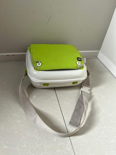 Benbat YummiGo Portable Booster Chair Feed & Go Storage 9M - 36M Carousel 1
