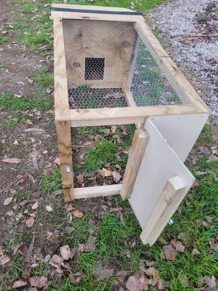 Rabbit Hutch / Guinea Pig cage Carousel 5