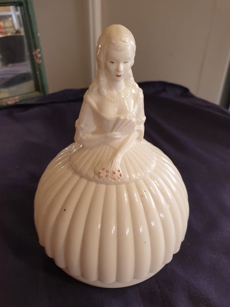 Vintage - Thimble & Needle Kit (No 34) Carousel 2