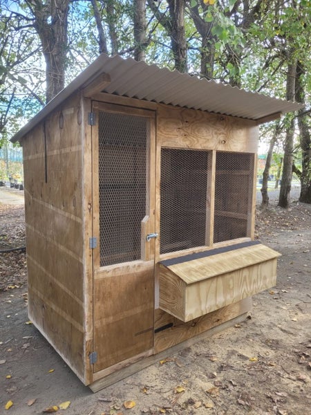 Chook cage/ Chook house/ poultry house Carousel 1