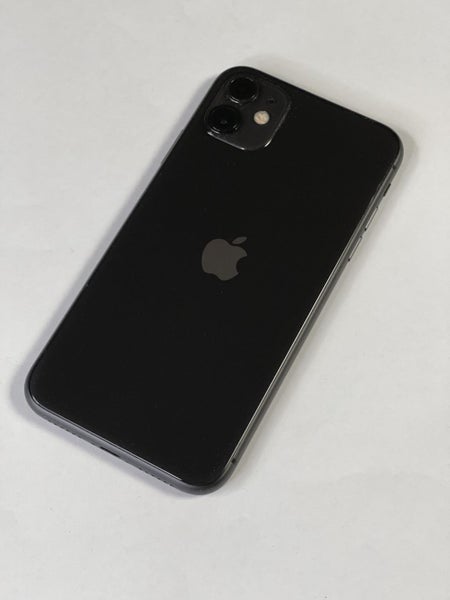 iPhone 1163003392586882112