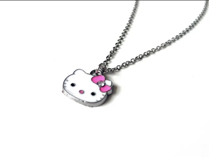 ^^ Hello Kitty Sanrio - on 45cm Silver Chain necklace Carousel 1
