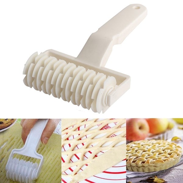1PCS Plastic Pull Net Pizza Knife Wheel Pasta Lattice Roller Cutter Carousel 2