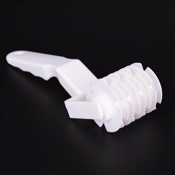 1PCS Plastic Pull Net Pizza Knife Wheel Pasta Lattice Roller Cutter Carousel 7
