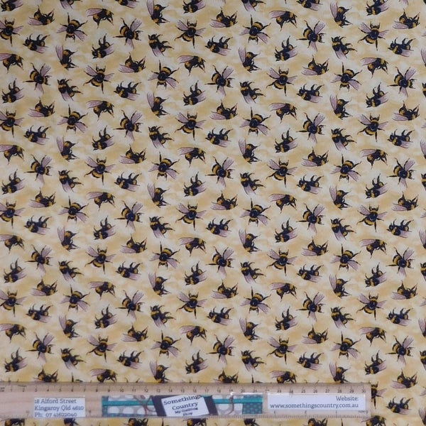 Quilting Patchwork Fabric You Bug Me Bees Allover 50x55cm FQ Carousel 1
