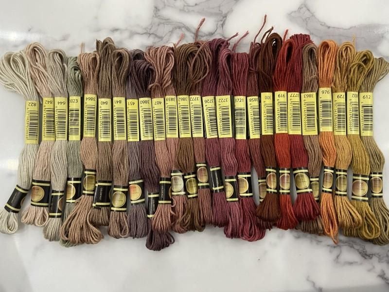 10 Pieces Cross Stitch Threads / Embroidery Thread / Custom Threads Colors 02 Carousel 2