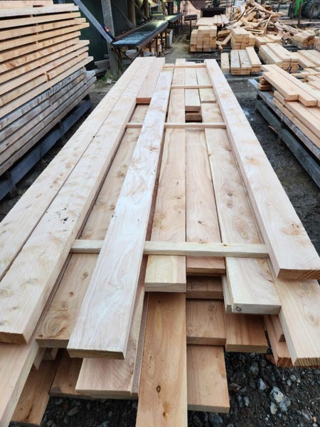 150x25 Macrocarpa Timber Carousel 1