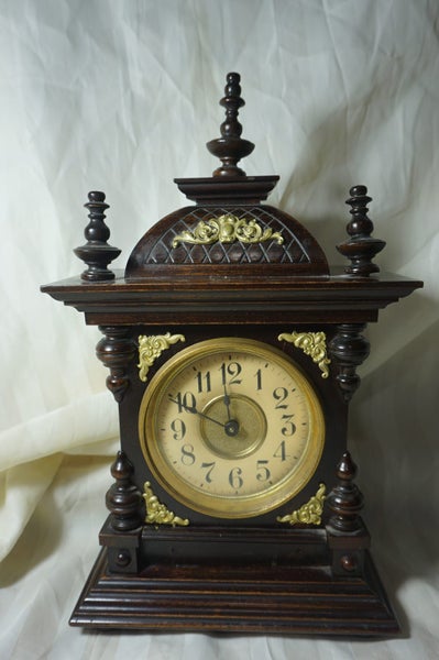 Mantel Clock Wurttembers 1920 Musical hourly chime Carousel 2