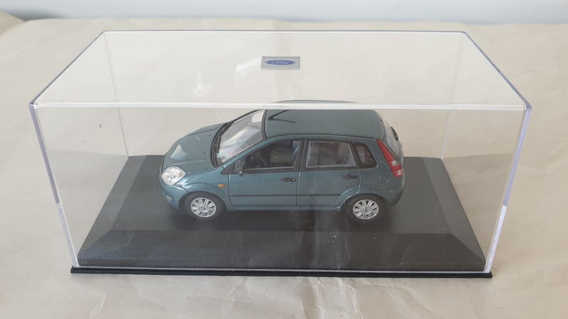 2002 FORD FIESTA MK5 5DR 1:43 SCALE DIECAST MODEL FORD DEALER MODEL MINICHAMPS Carousel 2