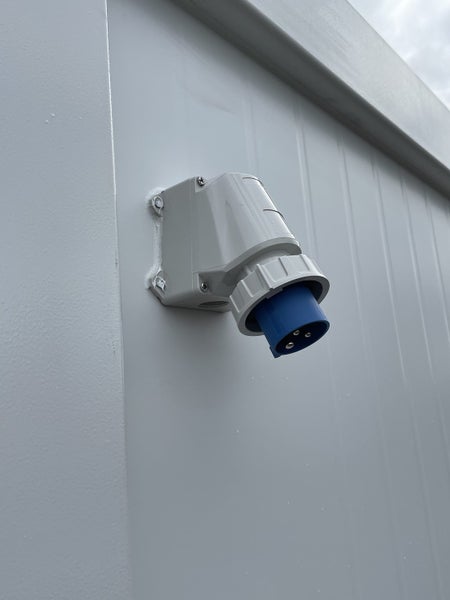 Standard Cabin with Roof and Deck! Carousel 8