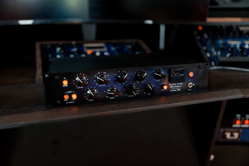 Tegeler Audio Creme RC Remote Controllable Bus Comp & Mastering Equalizer Carousel 1